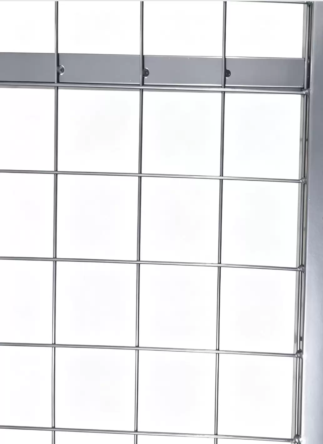 Welded steel wire-mesh bed base for German refugee shelter bunk beds