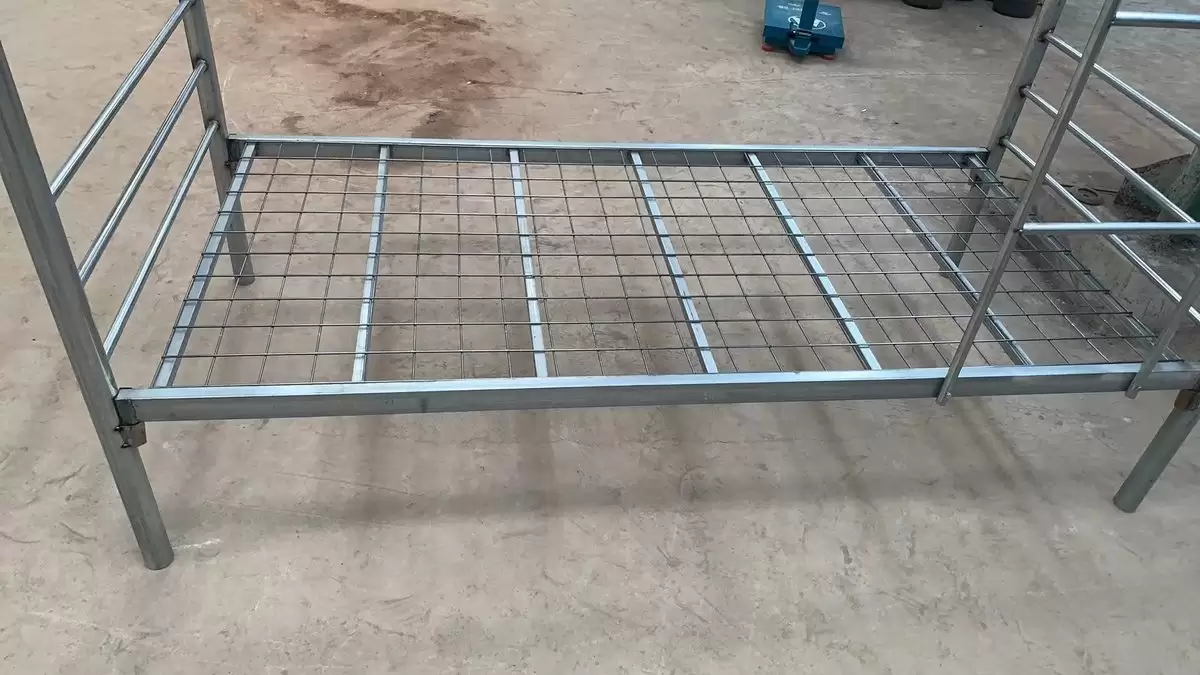 Steel wire mesh bed base on double bunk bed for Guinea project Steel wire mesh bed base on double bunk bed for Guinea project