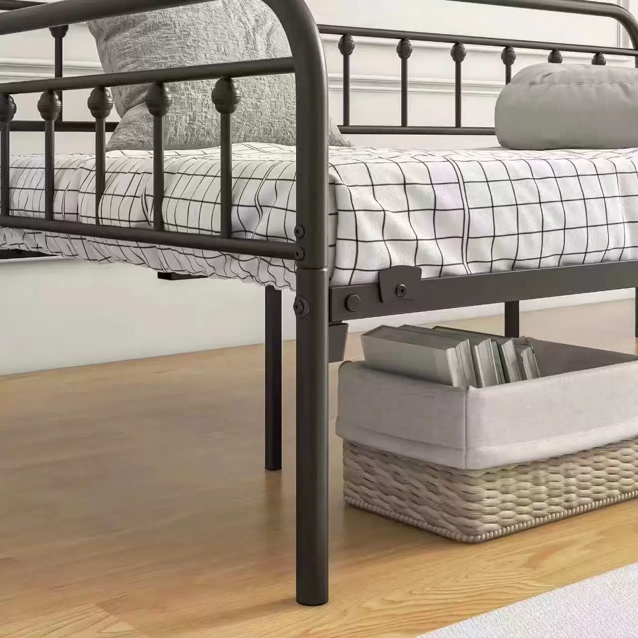 Metal Day Bed With Pull‑Out Trundle | NSB‑17